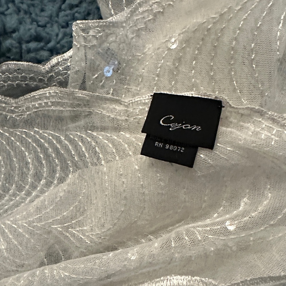 Cejon Ivory Sequin Wrap - Picture 5 of 10